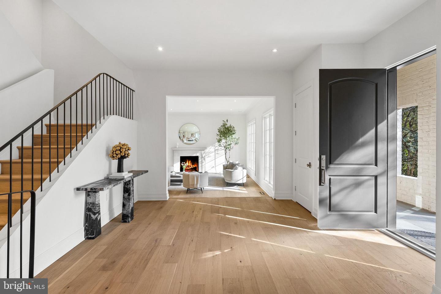 4433 CATHEDRAL AVE NW, WASHINGTON, District Of Columbia 20016, 7 Bedrooms Bedrooms, ,6 BathroomsBathrooms,Residential,For sale,4433 CATHEDRAL AVE NW,DCDC2240746 MLS # DCDC2240746