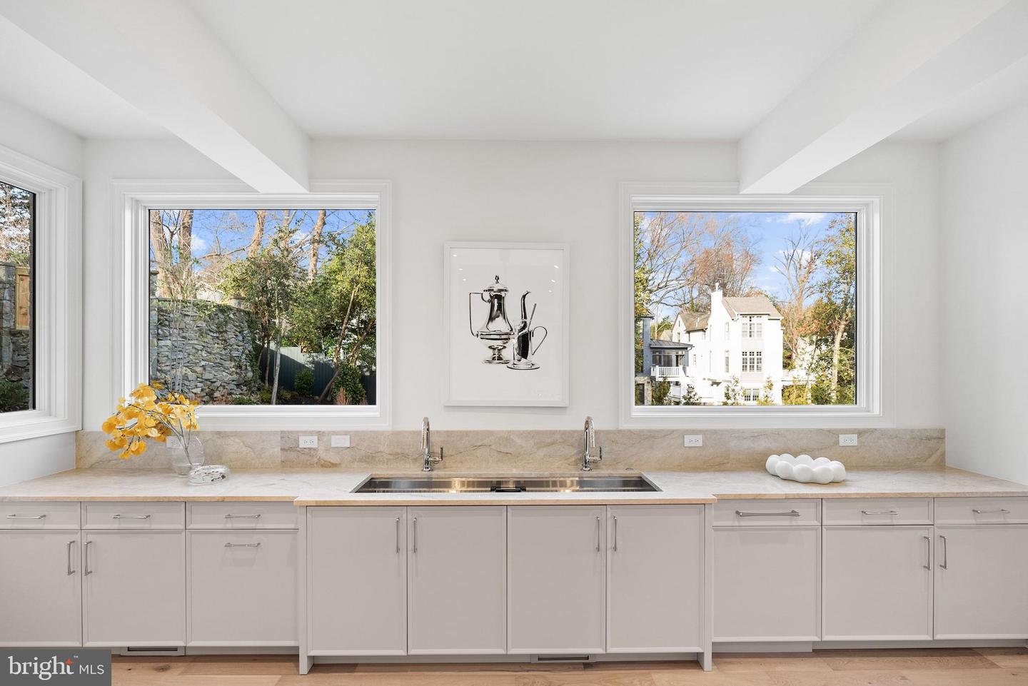 4433 CATHEDRAL AVE NW, WASHINGTON, District Of Columbia 20016, 7 Bedrooms Bedrooms, ,6 BathroomsBathrooms,Residential,For sale,4433 CATHEDRAL AVE NW,DCDC2240746 MLS # DCDC2240746