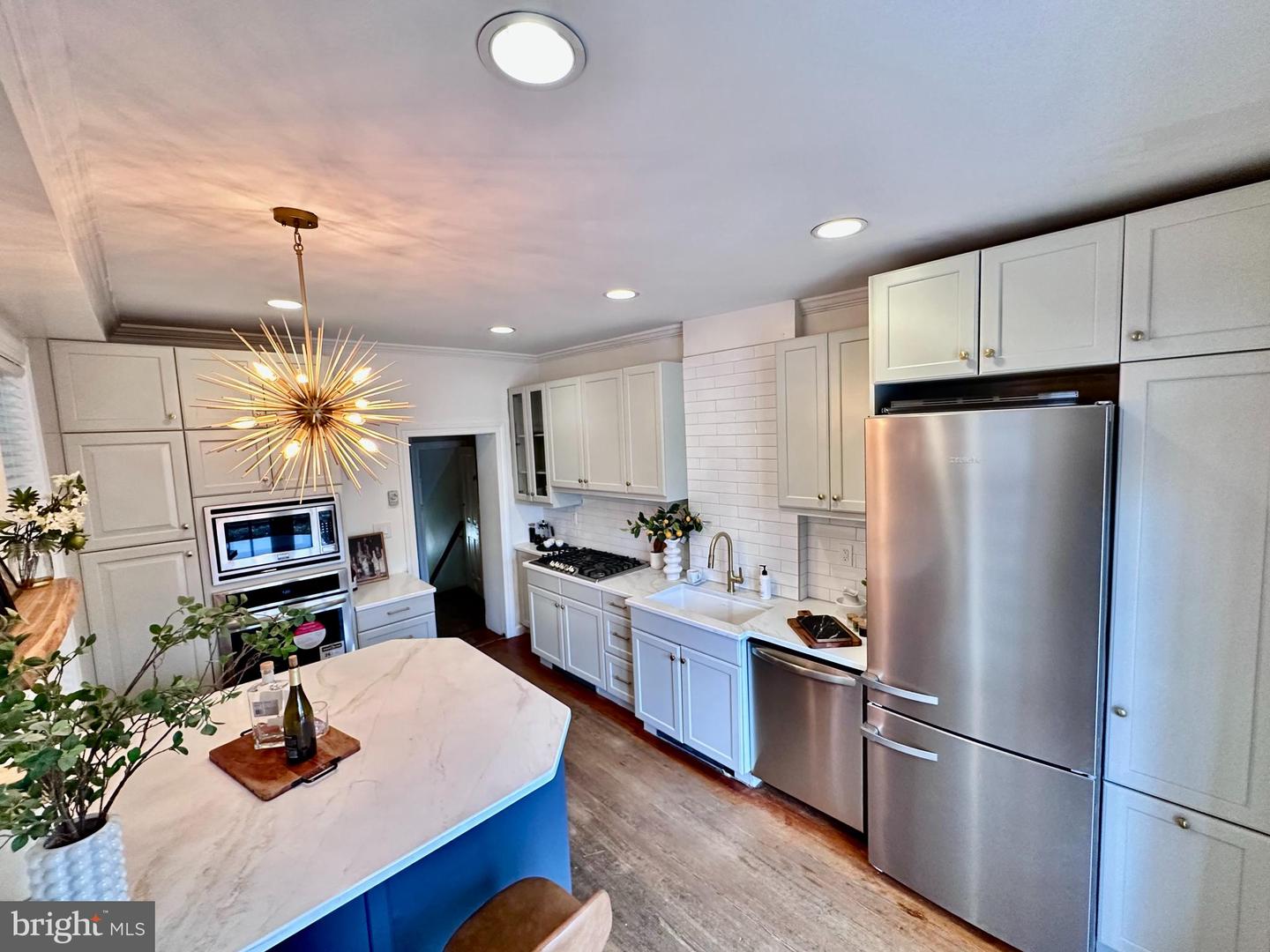 719 GIBBON ST, ALEXANDRIA, Virginia 22314, 3 Bedrooms Bedrooms, ,3 BathroomsBathrooms,Residential,For sale,719 GIBBON ST,VAAX2053026 MLS # VAAX2053026