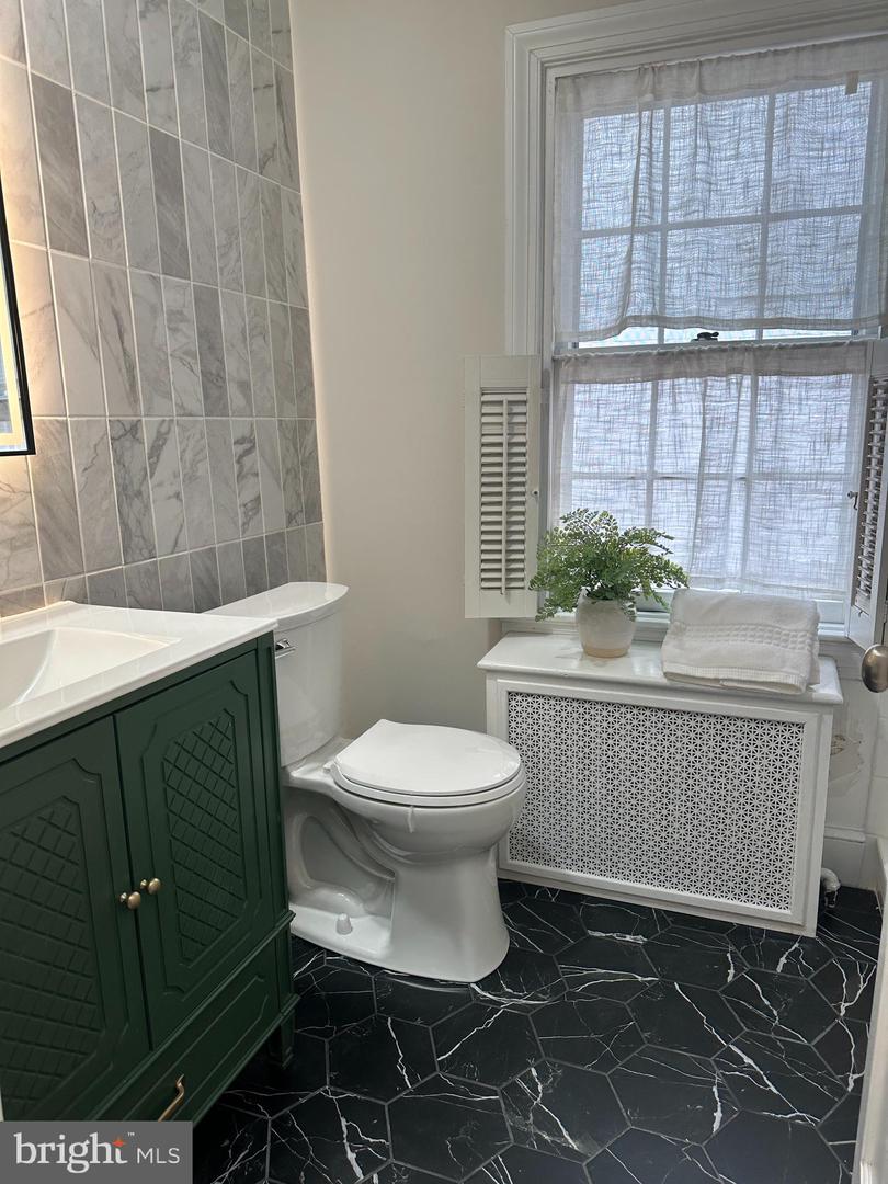 719 GIBBON ST, ALEXANDRIA, Virginia 22314, 3 Bedrooms Bedrooms, ,3 BathroomsBathrooms,Residential,For sale,719 GIBBON ST,VAAX2053026 MLS # VAAX2053026