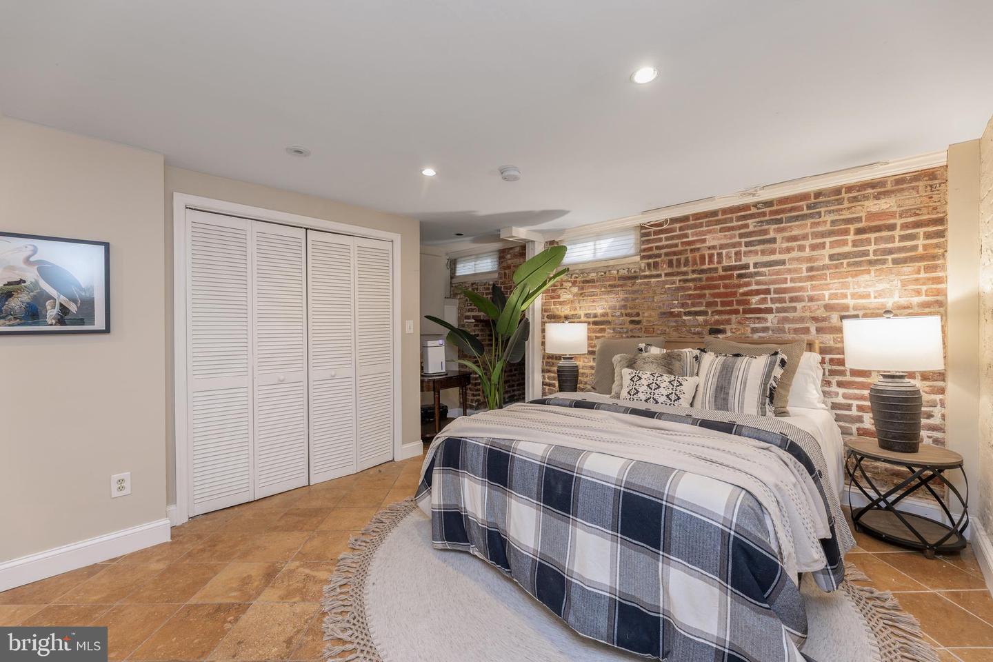 719 GIBBON ST, ALEXANDRIA, Virginia 22314, 3 Bedrooms Bedrooms, ,3 BathroomsBathrooms,Residential,For sale,719 GIBBON ST,VAAX2053026 MLS # VAAX2053026