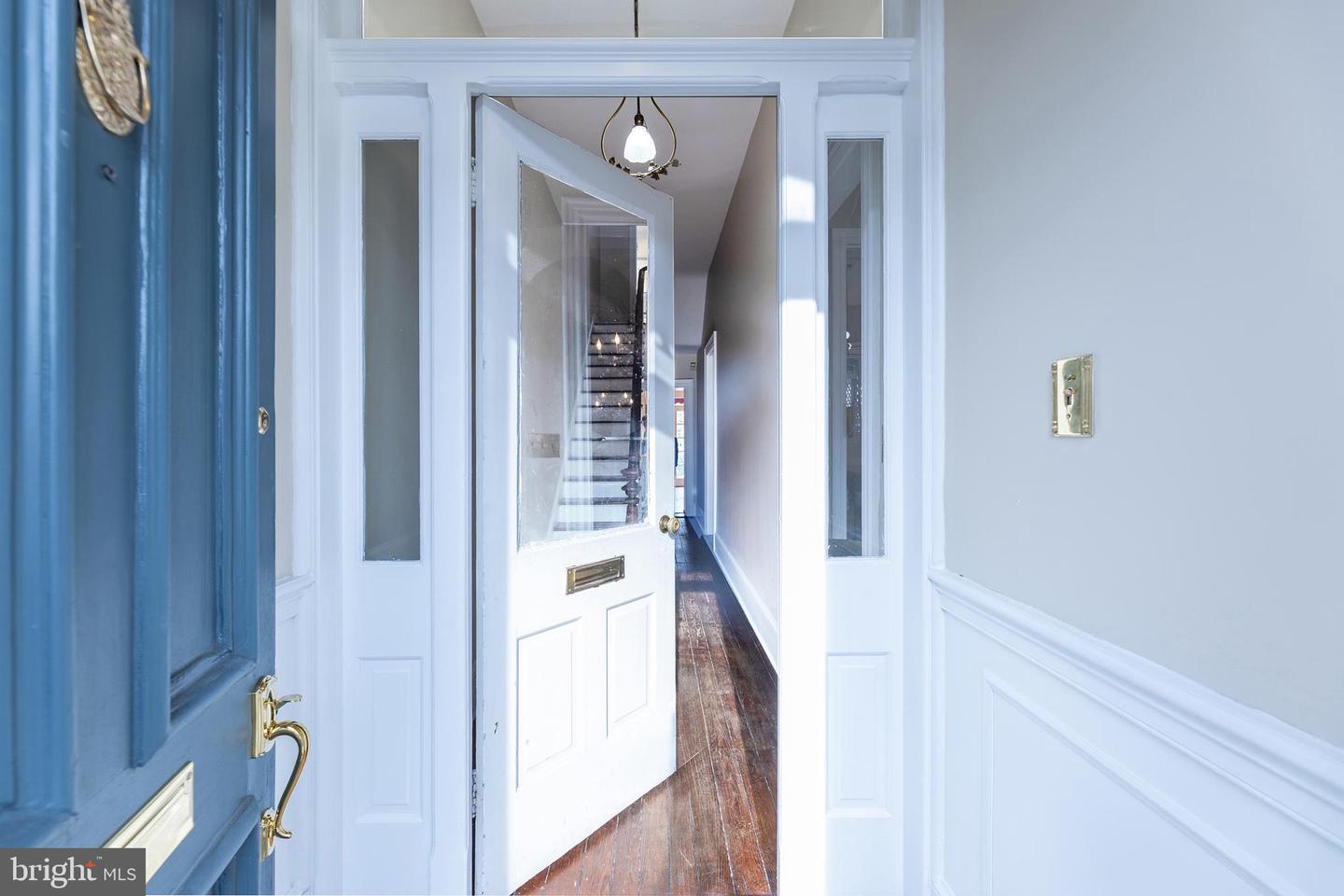 719 GIBBON ST, ALEXANDRIA, Virginia 22314, 3 Bedrooms Bedrooms, ,3 BathroomsBathrooms,Residential,For sale,719 GIBBON ST,VAAX2053026 MLS # VAAX2053026