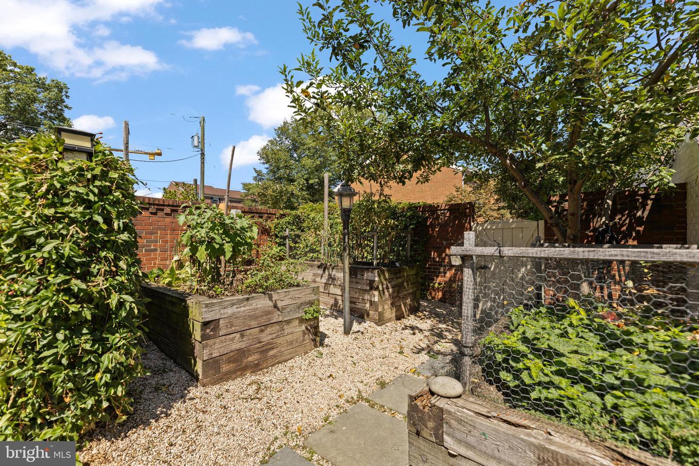 719 GIBBON ST, ALEXANDRIA, Virginia 22314, 3 Bedrooms Bedrooms, ,3 BathroomsBathrooms,Residential,For sale,719 GIBBON ST,VAAX2053026 MLS # VAAX2053026