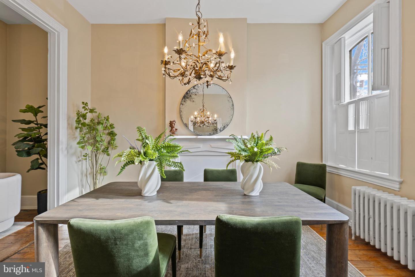 719 GIBBON ST, ALEXANDRIA, Virginia 22314, 3 Bedrooms Bedrooms, ,3 BathroomsBathrooms,Residential,For sale,719 GIBBON ST,VAAX2053026 MLS # VAAX2053026