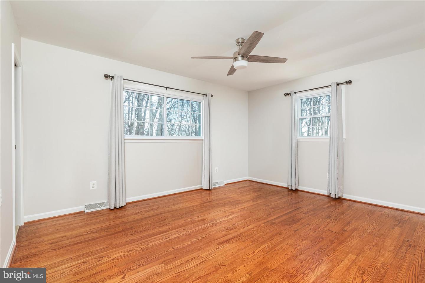 4509 MARTINWOOD DR, HAYMARKET, Virginia 20169, 4 Bedrooms Bedrooms, 13 Rooms Rooms,3 BathroomsBathrooms,Residential,For sale,4509 MARTINWOOD DR,VAPW2110362 MLS # VAPW2110362