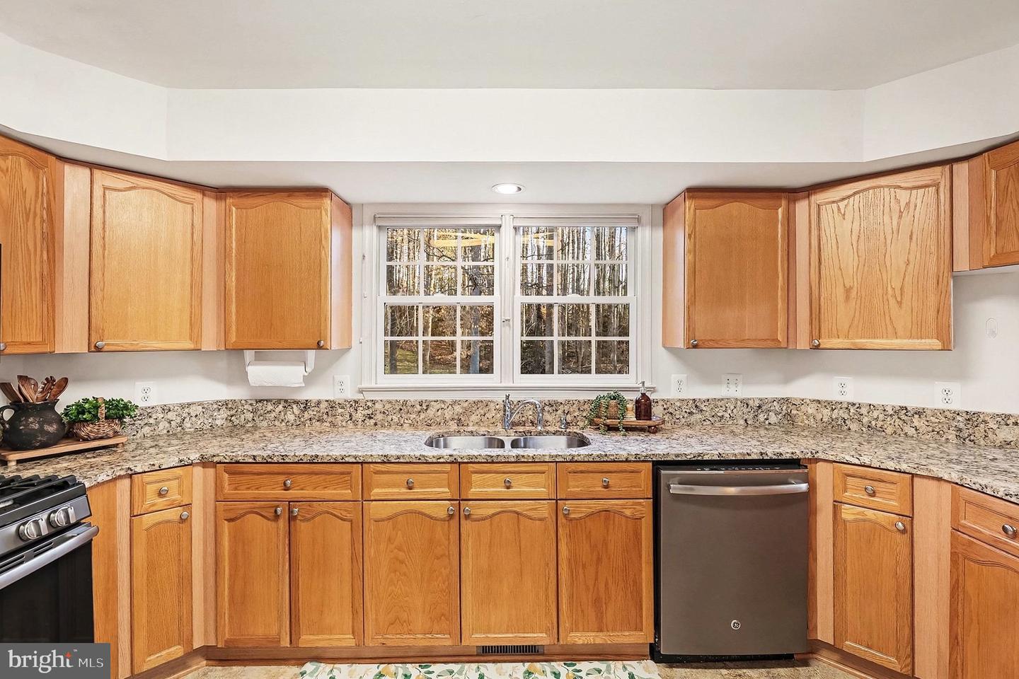 12 BEDFORD CT, FREDERICKSBURG, Virginia 22406, 4 Bedrooms Bedrooms, ,3 BathroomsBathrooms,Residential,For sale,12 BEDFORD CT,VAST2045154 MLS # VAST2045154 12 BEDFORD CT, FREDERICKSBURG, Virginia 22406, 4 Bedrooms Bedrooms, ,3 BathroomsBathrooms,Residential,For sale,12 BEDFORD CT,VAST2045154 MLS # VAST2045154