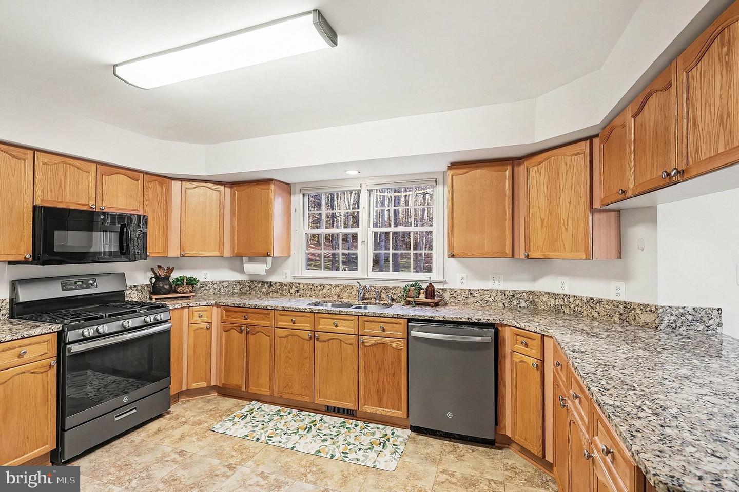 12 BEDFORD CT, FREDERICKSBURG, Virginia 22406, 4 Bedrooms Bedrooms, ,3 BathroomsBathrooms,Residential,For sale,12 BEDFORD CT,VAST2045154 MLS # VAST2045154 12 BEDFORD CT, FREDERICKSBURG, Virginia 22406, 4 Bedrooms Bedrooms, ,3 BathroomsBathrooms,Residential,For sale,12 BEDFORD CT,VAST2045154 MLS # VAST2045154