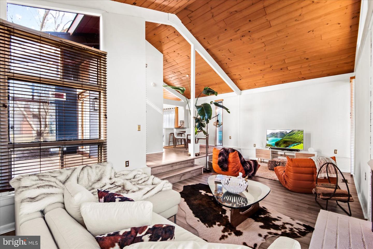 12711 TORRINGTON ST, WOODBRIDGE, Virginia 22192, 3 Bedrooms Bedrooms, ,2 BathroomsBathrooms,Residential,For sale,12711 TORRINGTON ST,VAPW2110364 MLS # VAPW2110364