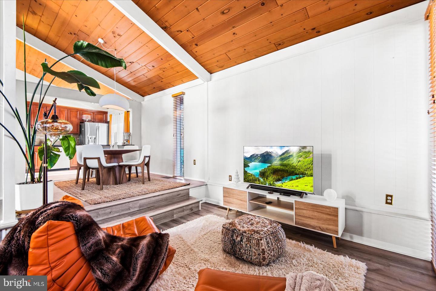 12711 TORRINGTON ST, WOODBRIDGE, Virginia 22192, 3 Bedrooms Bedrooms, ,2 BathroomsBathrooms,Residential,For sale,12711 TORRINGTON ST,VAPW2110364 MLS # VAPW2110364