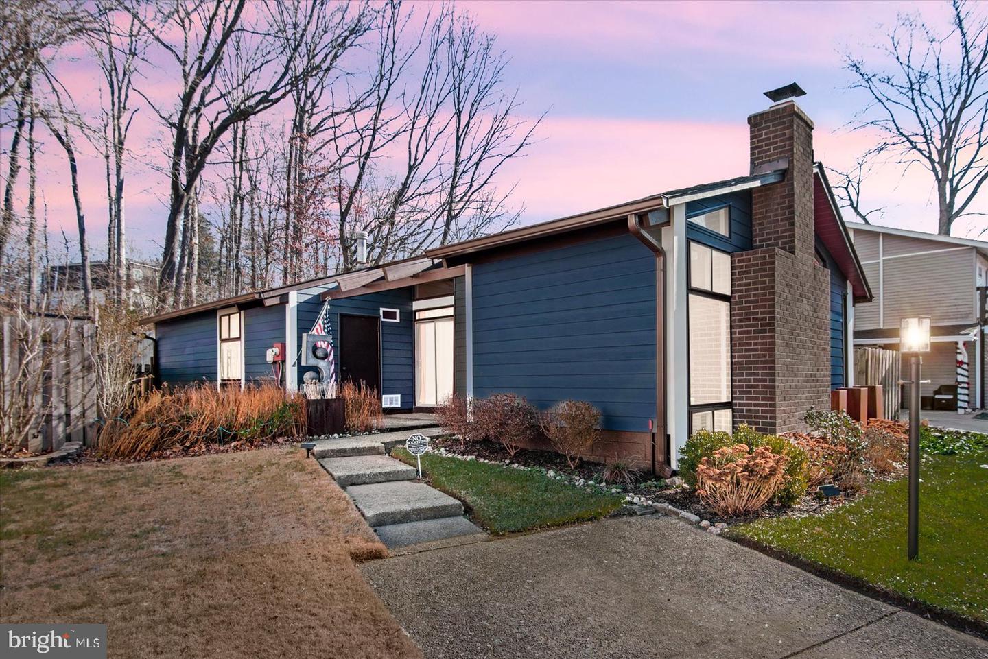 12711 TORRINGTON ST, WOODBRIDGE, Virginia 22192, 3 Bedrooms Bedrooms, ,2 BathroomsBathrooms,Residential,For sale,12711 TORRINGTON ST,VAPW2110364 MLS # VAPW2110364