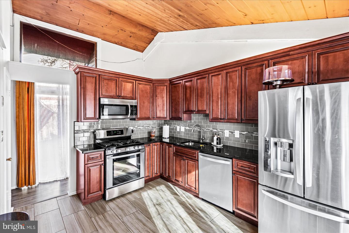 12711 TORRINGTON ST, WOODBRIDGE, Virginia 22192, 3 Bedrooms Bedrooms, ,2 BathroomsBathrooms,Residential,For sale,12711 TORRINGTON ST,VAPW2110364 MLS # VAPW2110364