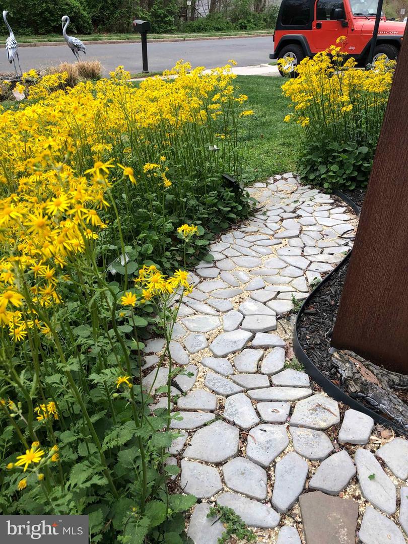 12711 TORRINGTON ST, WOODBRIDGE, Virginia 22192, 3 Bedrooms Bedrooms, ,2 BathroomsBathrooms,Residential,For sale,12711 TORRINGTON ST,VAPW2110364 MLS # VAPW2110364