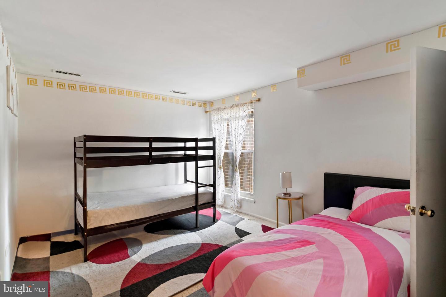 3362 WOODBURN RD #13, ANNANDALE, Virginia 22003, 3 Bedrooms Bedrooms, ,2 BathroomsBathrooms,Residential,For sale,3362 WOODBURN RD #13,VAFX2285204 MLS # VAFX2285204