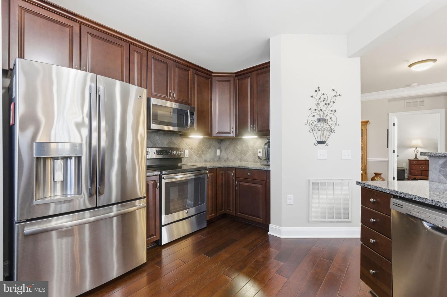 15110 HEATHER MILL LN #305, HAYMARKET, Virginia 20169, 2 Bedrooms Bedrooms, 7 Rooms Rooms,2 BathroomsBathrooms,Residential,For sale,15110 HEATHER MILL LN #305,VAPW2110370 MLS # VAPW2110370