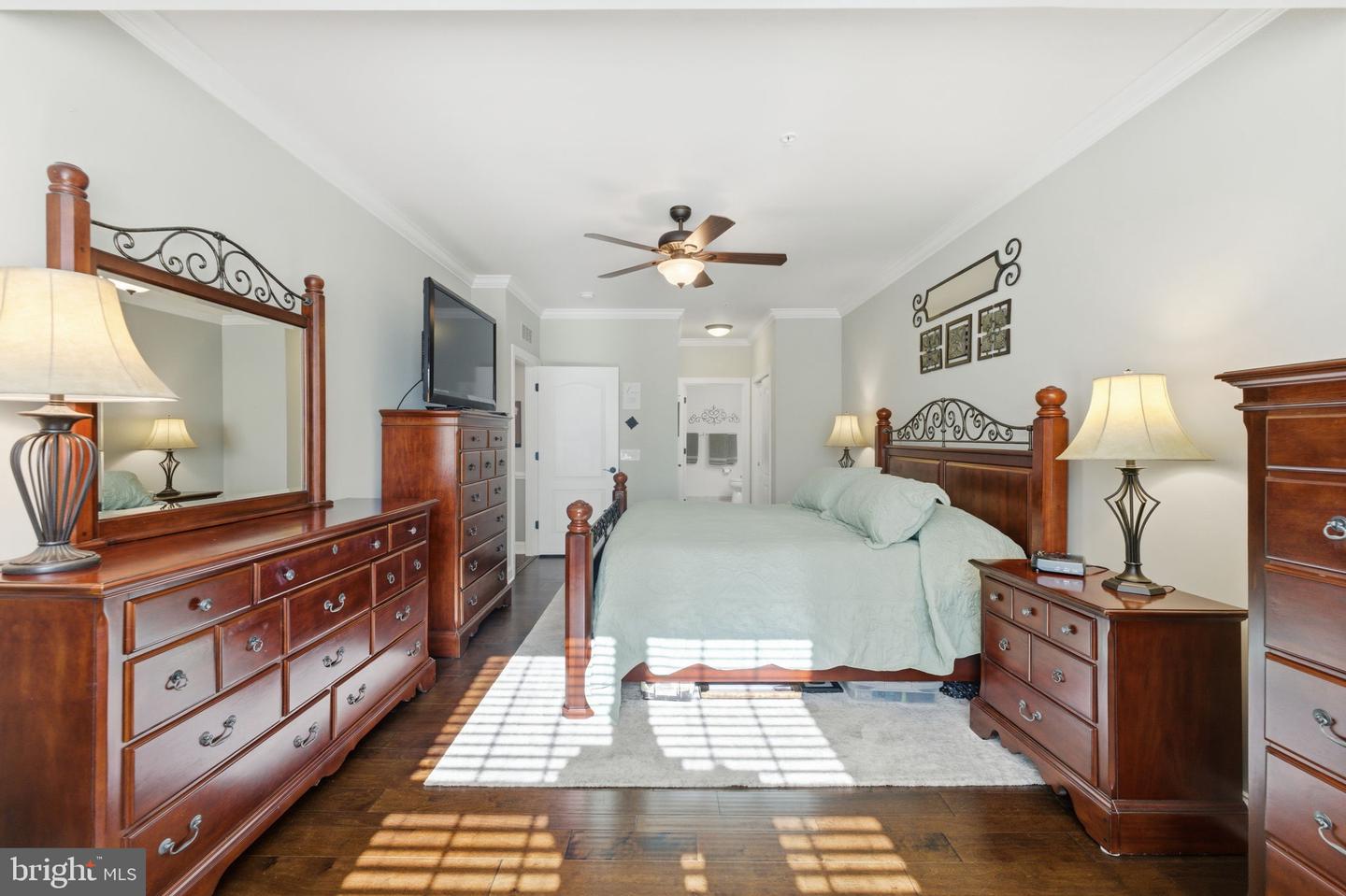 15110 HEATHER MILL LN #305, HAYMARKET, Virginia 20169, 2 Bedrooms Bedrooms, 7 Rooms Rooms,2 BathroomsBathrooms,Residential,For sale,15110 HEATHER MILL LN #305,VAPW2110370 MLS # VAPW2110370