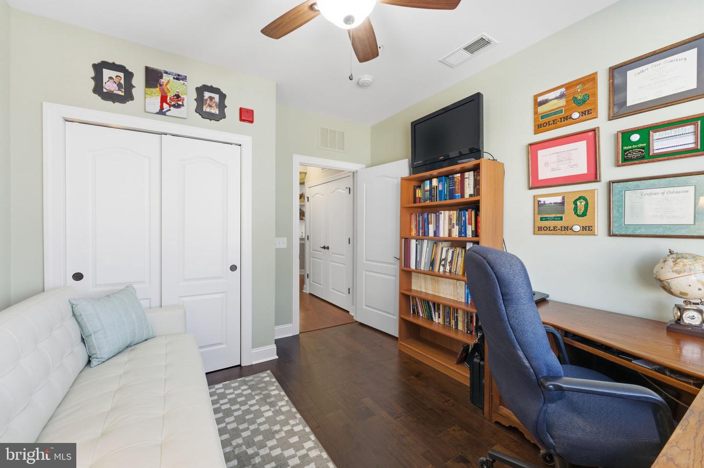 15110 HEATHER MILL LN #305, HAYMARKET, Virginia 20169, 2 Bedrooms Bedrooms, 7 Rooms Rooms,2 BathroomsBathrooms,Residential,For sale,15110 HEATHER MILL LN #305,VAPW2110370 MLS # VAPW2110370