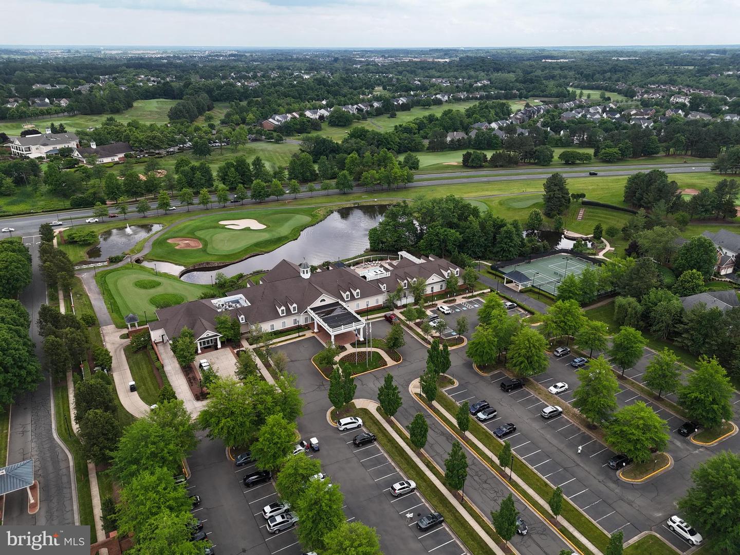 15110 HEATHER MILL LN #305, HAYMARKET, Virginia 20169, 2 Bedrooms Bedrooms, 7 Rooms Rooms,2 BathroomsBathrooms,Residential,For sale,15110 HEATHER MILL LN #305,VAPW2110370 MLS # VAPW2110370