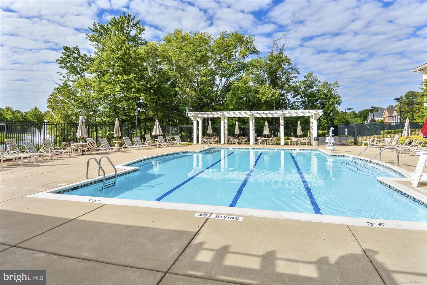 15110 HEATHER MILL LN #305, HAYMARKET, Virginia 20169, 2 Bedrooms Bedrooms, 7 Rooms Rooms,2 BathroomsBathrooms,Residential,For sale,15110 HEATHER MILL LN #305,VAPW2110370 MLS # VAPW2110370