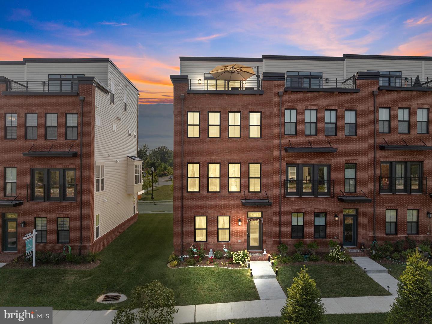 23158 HORSESHOE TRAIL SQUARE, ASHBURN, Virginia 20148, 5 Bedrooms Bedrooms, ,4 BathroomsBathrooms,Residential,For sale,23158 HORSESHOE TRAIL SQUARE,VALO2113754 MLS # VALO2113754