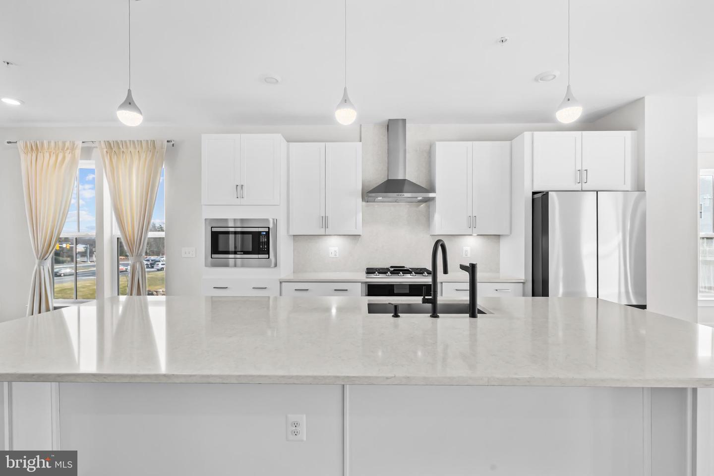 23158 HORSESHOE TRAIL SQUARE, ASHBURN, Virginia 20148, 5 Bedrooms Bedrooms, ,4 BathroomsBathrooms,Residential,For sale,23158 HORSESHOE TRAIL SQUARE,VALO2113754 MLS # VALO2113754