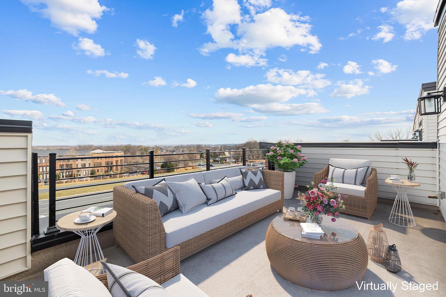 23158 HORSESHOE TRAIL SQUARE, ASHBURN, Virginia 20148, 5 Bedrooms Bedrooms, ,4 BathroomsBathrooms,Residential,For sale,23158 HORSESHOE TRAIL SQUARE,VALO2113754 MLS # VALO2113754