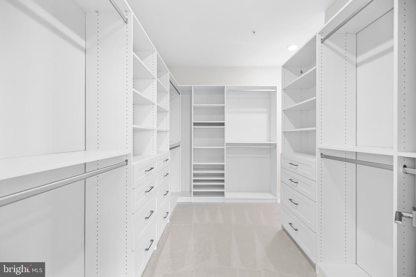 23158 HORSESHOE TRAIL SQUARE, ASHBURN, Virginia 20148, 5 Bedrooms Bedrooms, ,4 BathroomsBathrooms,Residential,For sale,23158 HORSESHOE TRAIL SQUARE,VALO2113754 MLS # VALO2113754