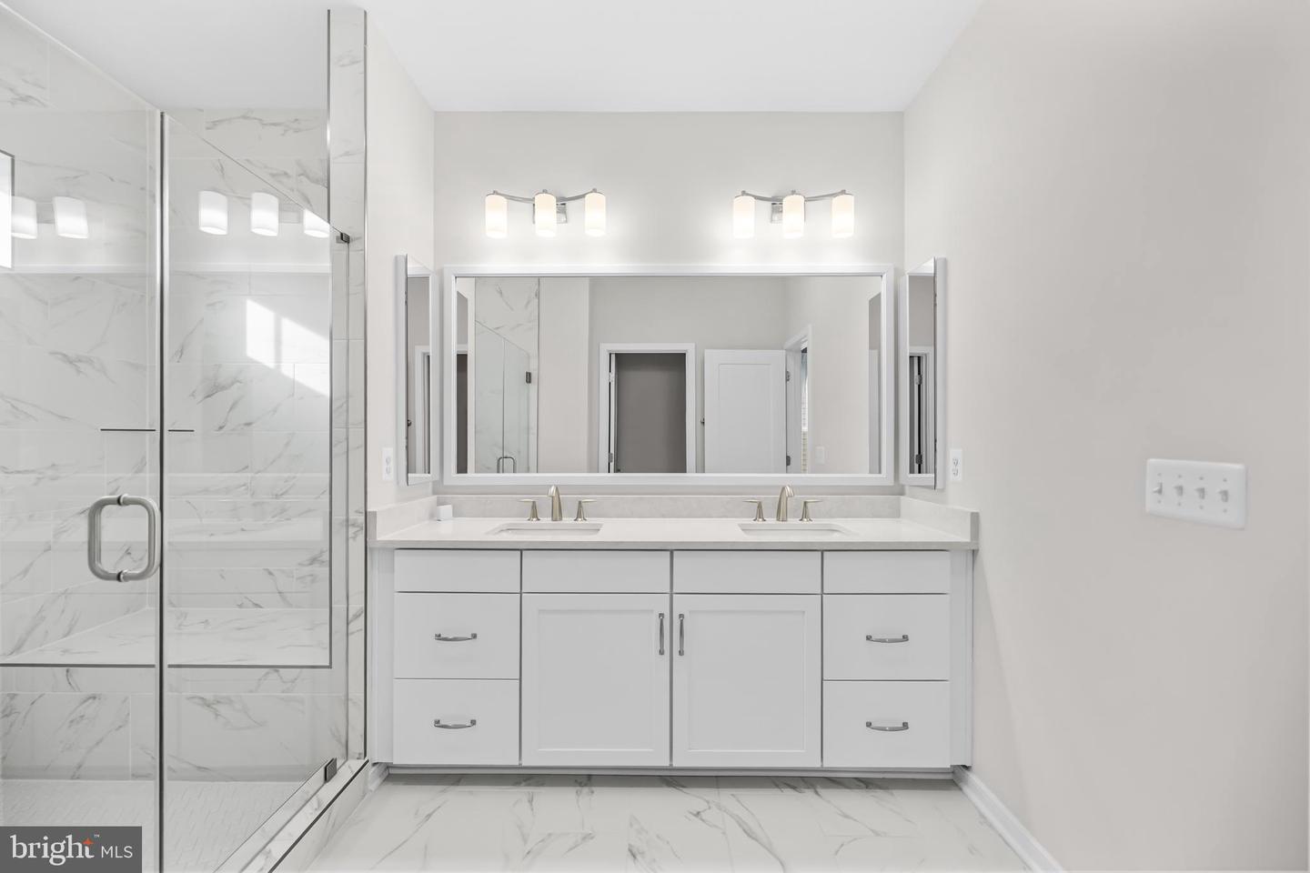 23158 HORSESHOE TRAIL SQUARE, ASHBURN, Virginia 20148, 5 Bedrooms Bedrooms, ,4 BathroomsBathrooms,Residential,For sale,23158 HORSESHOE TRAIL SQUARE,VALO2113754 MLS # VALO2113754