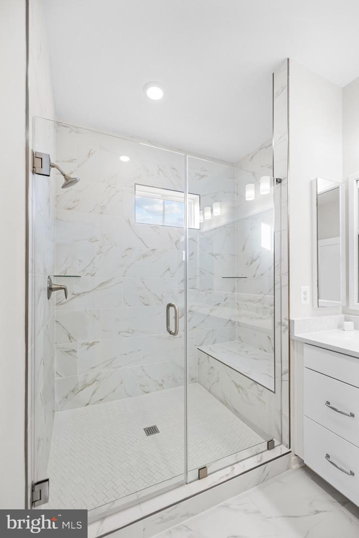 23158 HORSESHOE TRAIL SQUARE, ASHBURN, Virginia 20148, 5 Bedrooms Bedrooms, ,4 BathroomsBathrooms,Residential,For sale,23158 HORSESHOE TRAIL SQUARE,VALO2113754 MLS # VALO2113754