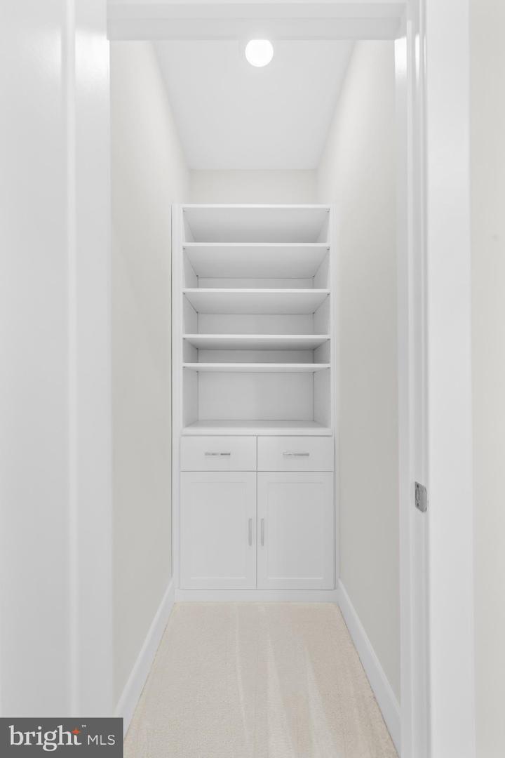 23158 HORSESHOE TRAIL SQUARE, ASHBURN, Virginia 20148, 5 Bedrooms Bedrooms, ,4 BathroomsBathrooms,Residential,For sale,23158 HORSESHOE TRAIL SQUARE,VALO2113754 MLS # VALO2113754