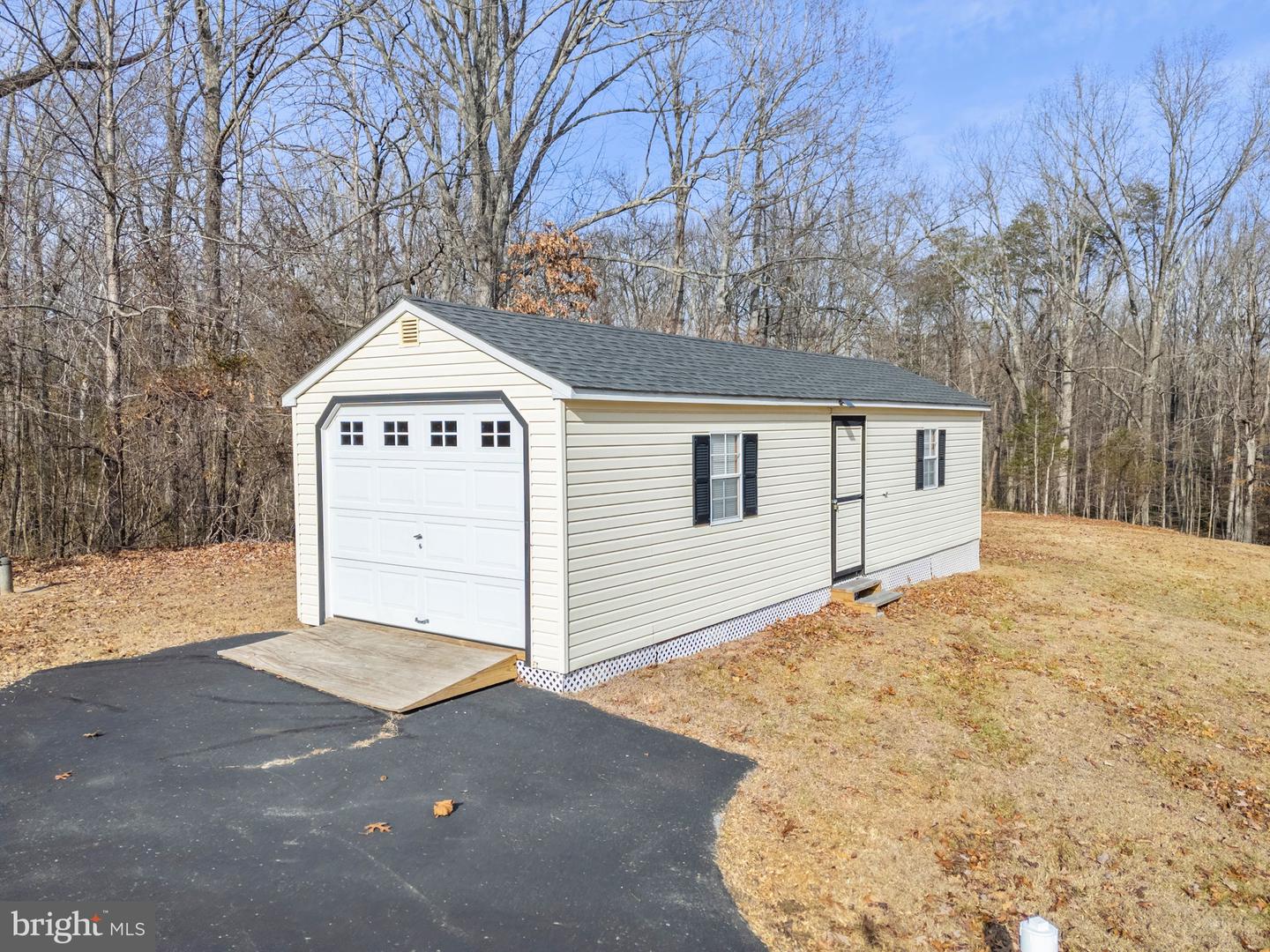 23 RICHMOND RD, CASTLETON, Virginia 22716, 4 Bedrooms Bedrooms, ,2 BathroomsBathrooms,Residential,For sale,23 RICHMOND RD,VARP2002458 MLS # VARP2002458