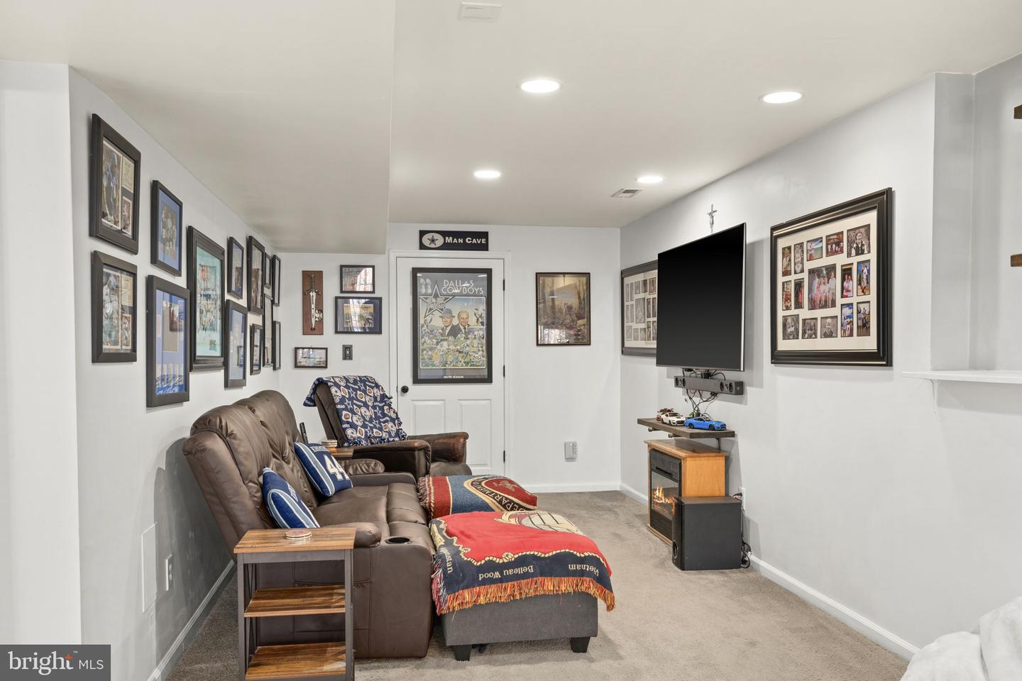 6463 WHEELER DR, KING GEORGE, Virginia 22485, 4 Bedrooms Bedrooms, ,2 BathroomsBathrooms,Residential,For sale,6463 WHEELER DR,VAKG2007478 MLS # VAKG2007478