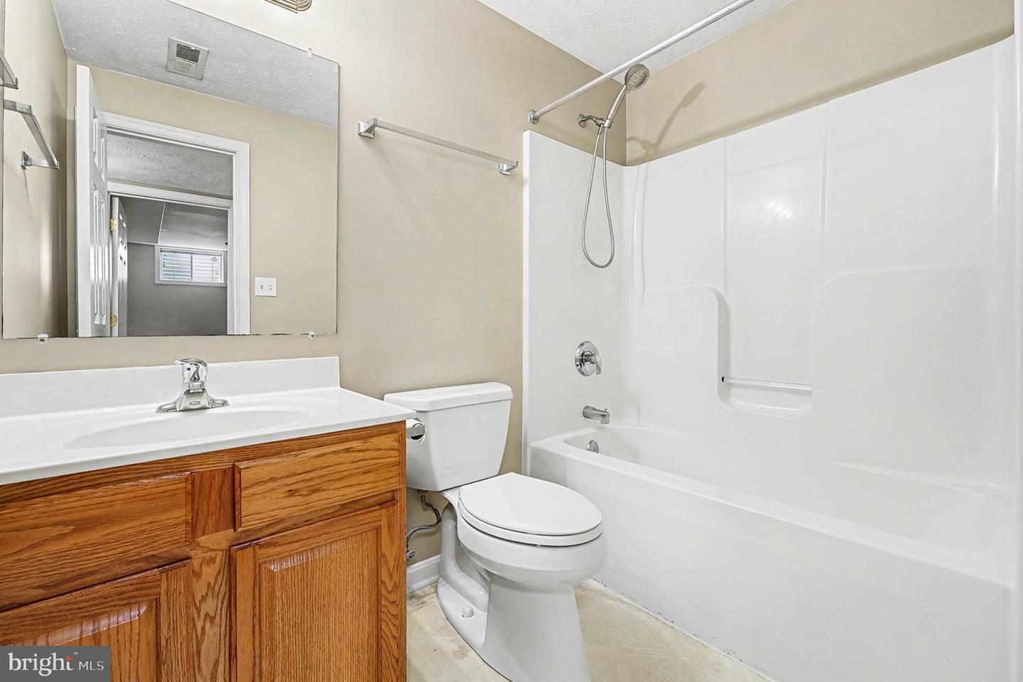 11407 RIVER MEADOWS WAY, FREDERICKSBURG, Virginia 22408, 4 Bedrooms Bedrooms, ,3 BathroomsBathrooms,Residential,For sale,11407 RIVER MEADOWS WAY,VASP2038542 MLS # VASP2038542