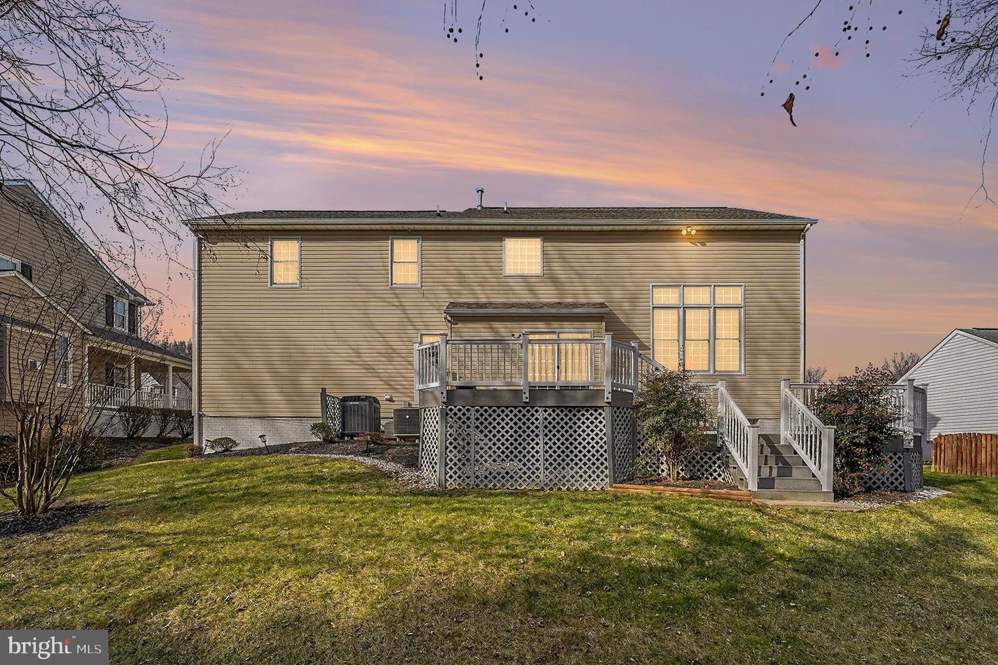 11407 RIVER MEADOWS WAY, FREDERICKSBURG, Virginia 22408, 4 Bedrooms Bedrooms, ,3 BathroomsBathrooms,Residential,For sale,11407 RIVER MEADOWS WAY,VASP2038542 MLS # VASP2038542