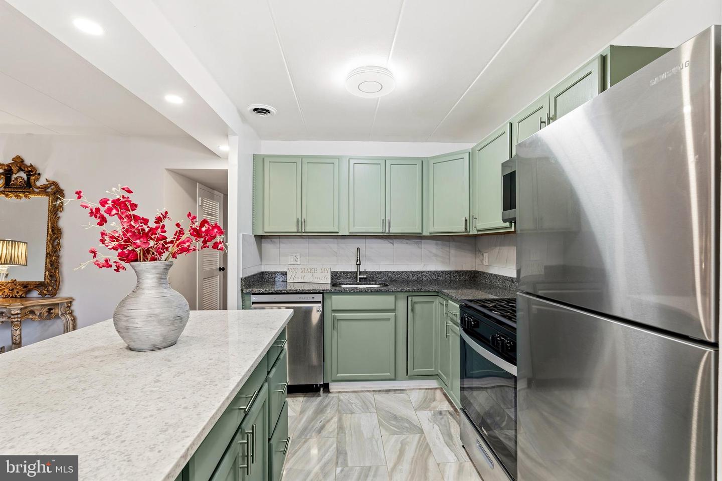 2648 REDCOAT DR #97, ALEXANDRIA, Virginia 22303, 2 Bedrooms Bedrooms, ,1 BathroomBathrooms,Residential,For sale,2648 REDCOAT DR #97,VAFX2285278 MLS # VAFX2285278