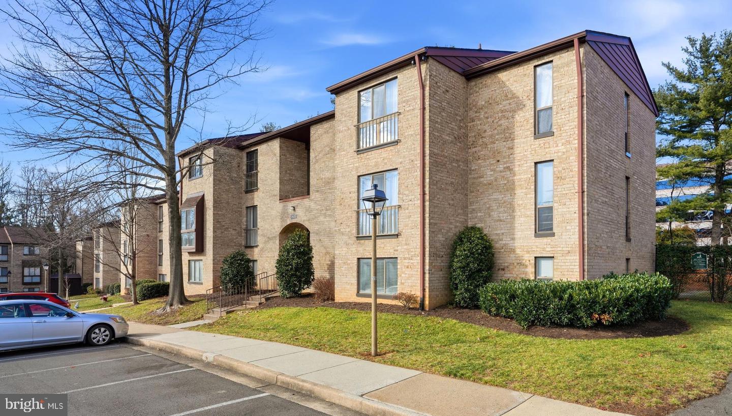 2073 ROYAL FERN CT #34/21B, RESTON, Virginia 20191, 2 Bedrooms Bedrooms, ,1 BathroomBathrooms,Residential,For sale,2073 ROYAL FERN CT #34/21B,VAFX2285308 MLS # VAFX2285308