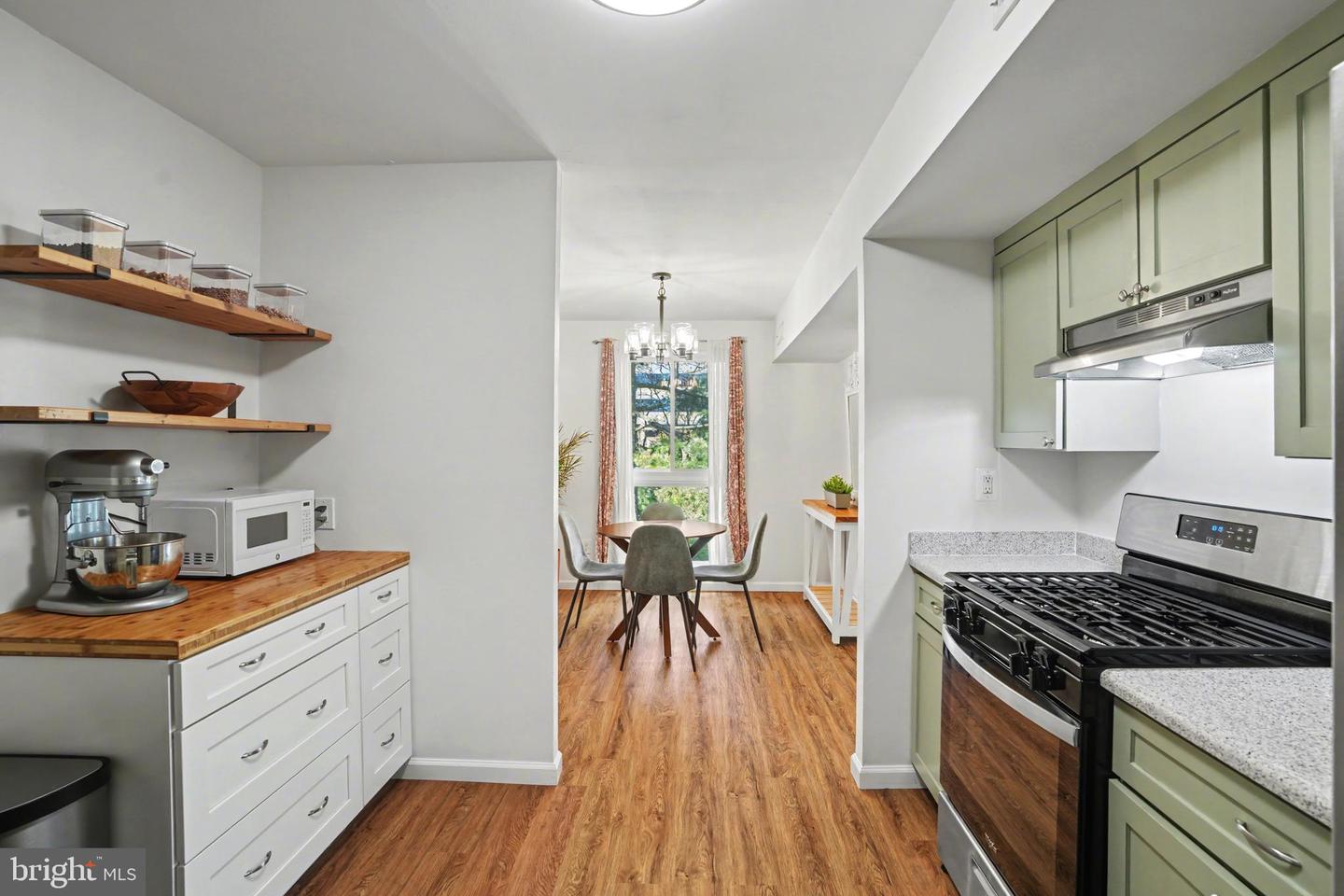 2073 ROYAL FERN CT #34/21B, RESTON, Virginia 20191, 2 Bedrooms Bedrooms, ,1 BathroomBathrooms,Residential,For sale,2073 ROYAL FERN CT #34/21B,VAFX2285308 MLS # VAFX2285308