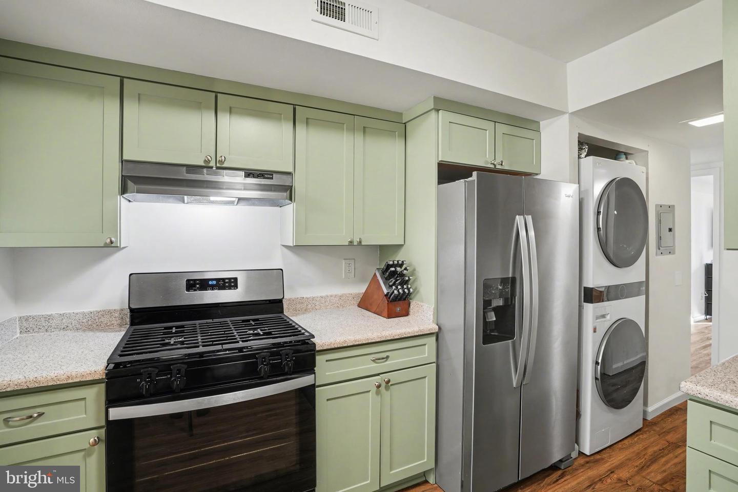 2073 ROYAL FERN CT #34/21B, RESTON, Virginia 20191, 2 Bedrooms Bedrooms, ,1 BathroomBathrooms,Residential,For sale,2073 ROYAL FERN CT #34/21B,VAFX2285308 MLS # VAFX2285308