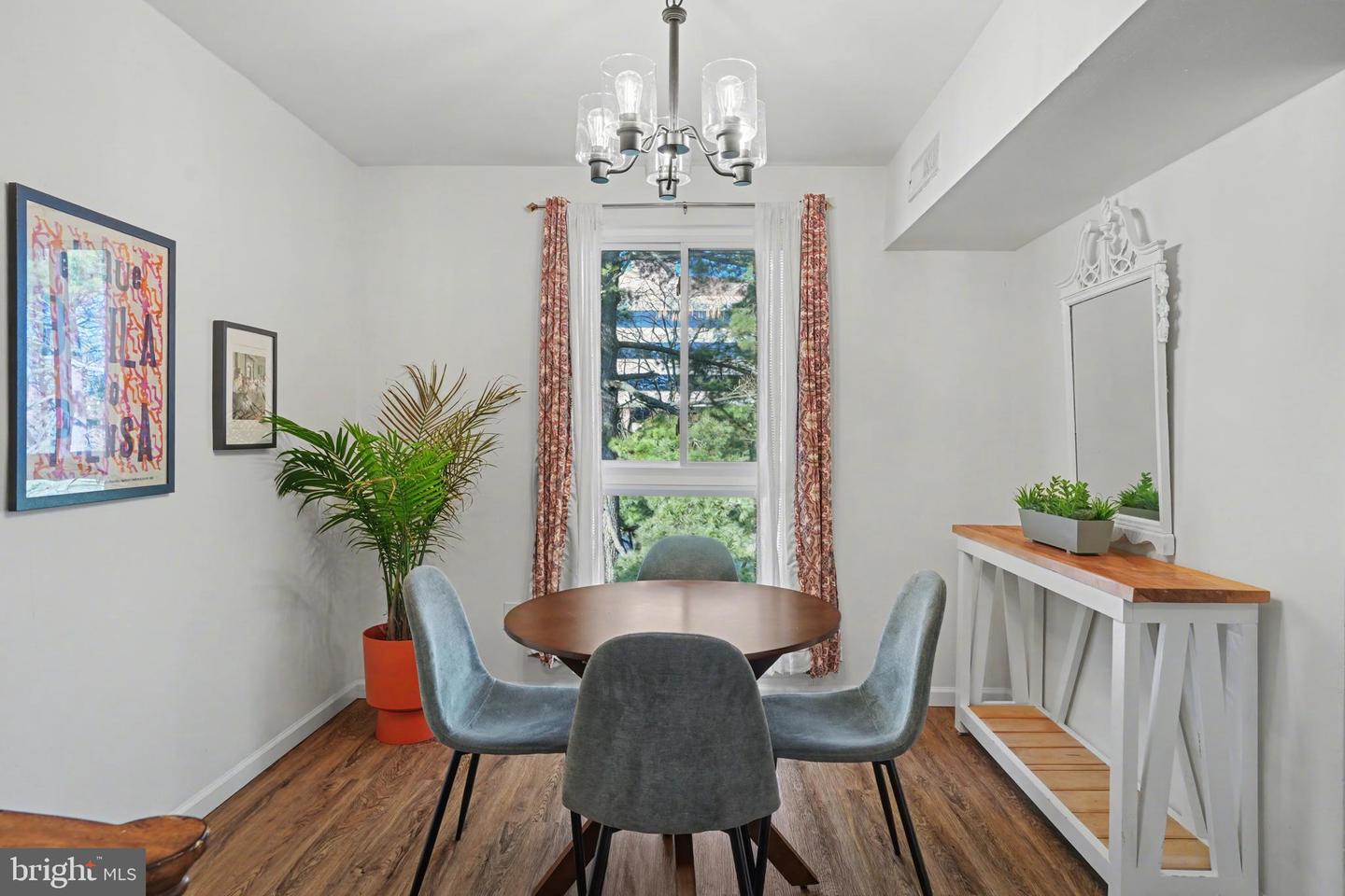 2073 ROYAL FERN CT #34/21B, RESTON, Virginia 20191, 2 Bedrooms Bedrooms, ,1 BathroomBathrooms,Residential,For sale,2073 ROYAL FERN CT #34/21B,VAFX2285308 MLS # VAFX2285308