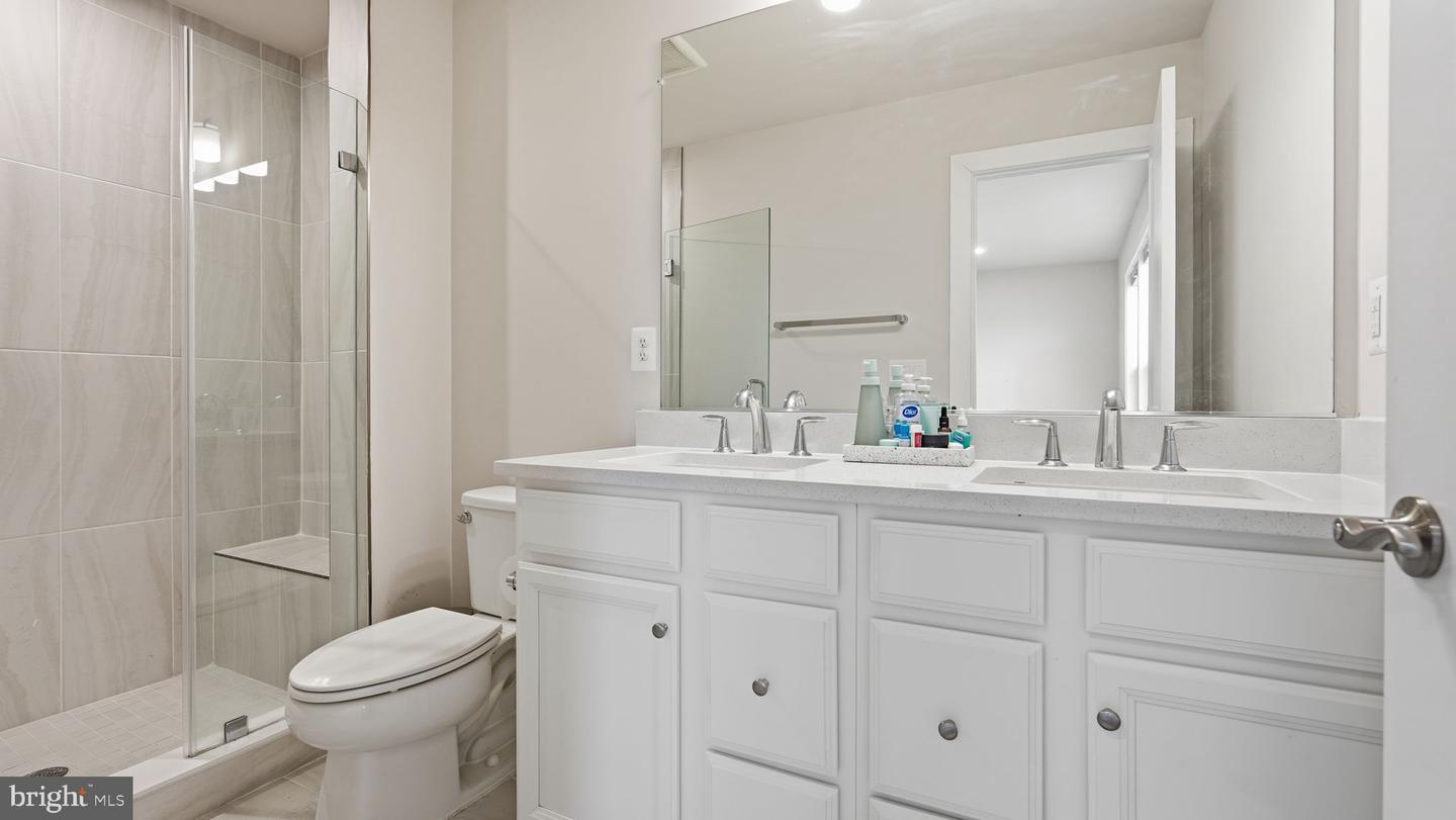 10511 HINTON WAY, MANASSAS, Virginia 20112, 3 Bedrooms Bedrooms, ,2 BathroomsBathrooms,Residential,For sale,10511 HINTON WAY,VAPW2110398 MLS # VAPW2110398