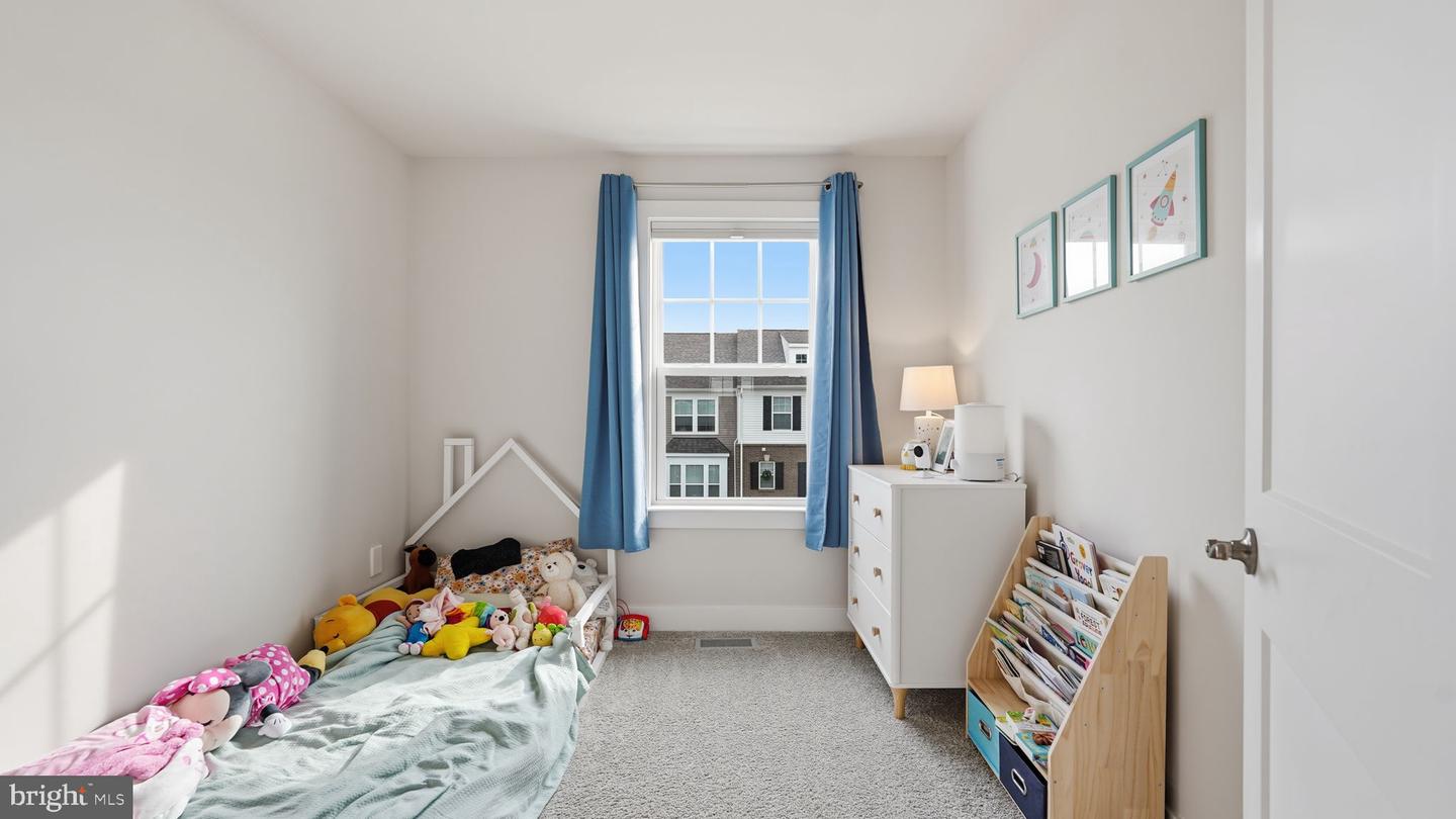 10511 HINTON WAY, MANASSAS, Virginia 20112, 3 Bedrooms Bedrooms, ,2 BathroomsBathrooms,Residential,For sale,10511 HINTON WAY,VAPW2110398 MLS # VAPW2110398