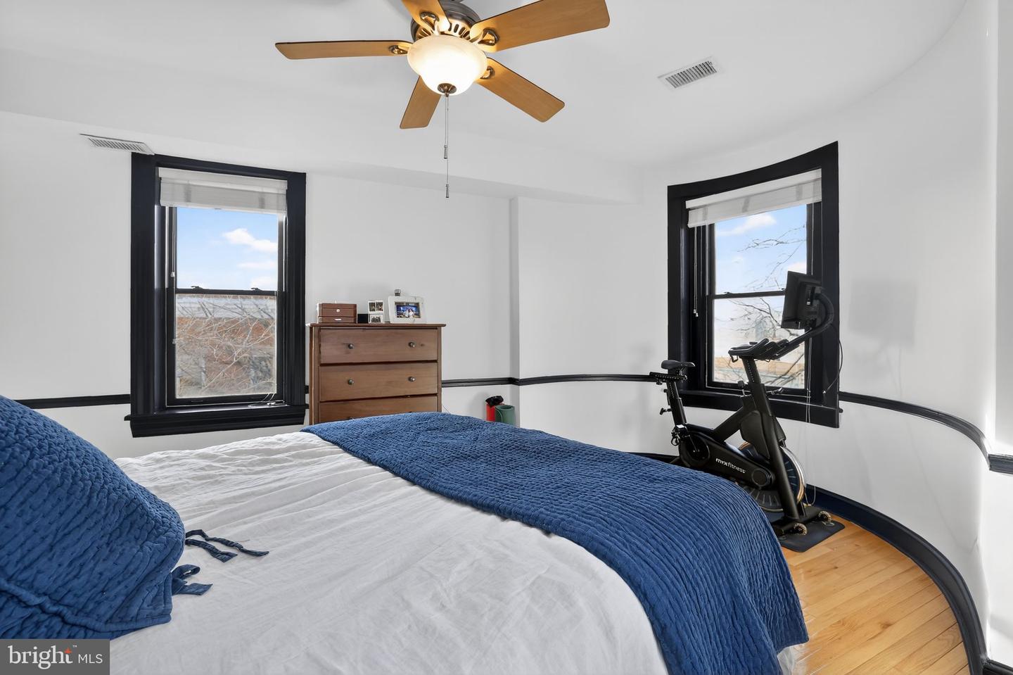 150 RHODE ISLAND AVE NW #303, WASHINGTON, District Of Columbia 20001, 2 Bedrooms Bedrooms, ,2 BathroomsBathrooms,Residential,For sale,150 RHODE ISLAND AVE NW #303,DCDC2240974 MLS # DCDC2240974