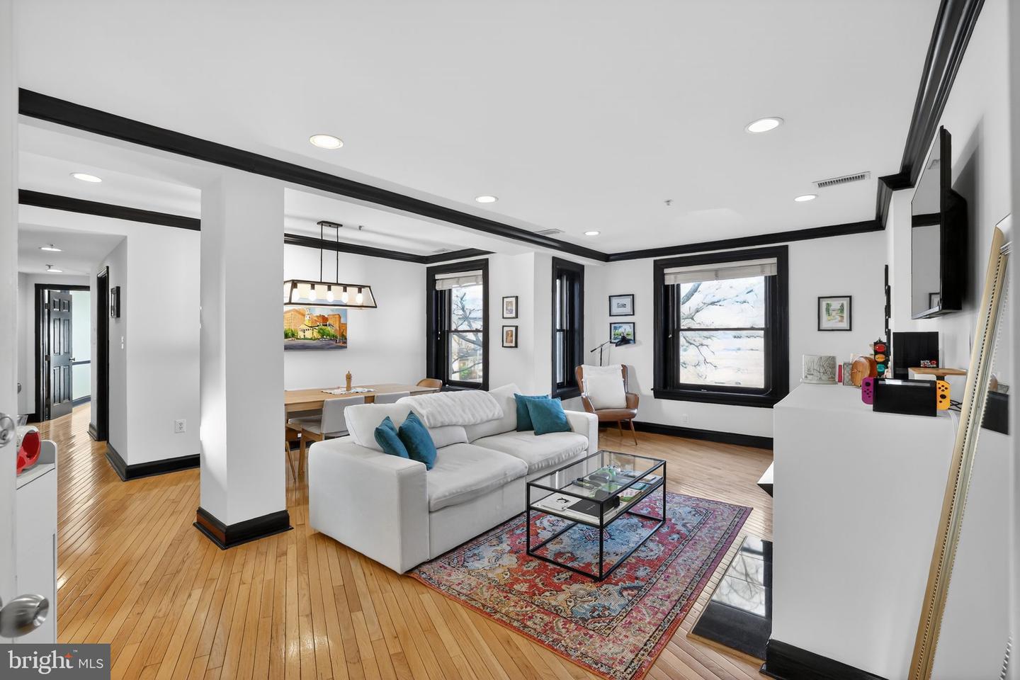 150 RHODE ISLAND AVE NW #303, WASHINGTON, District Of Columbia 20001, 2 Bedrooms Bedrooms, ,2 BathroomsBathrooms,Residential,For sale,150 RHODE ISLAND AVE NW #303,DCDC2240974 MLS # DCDC2240974