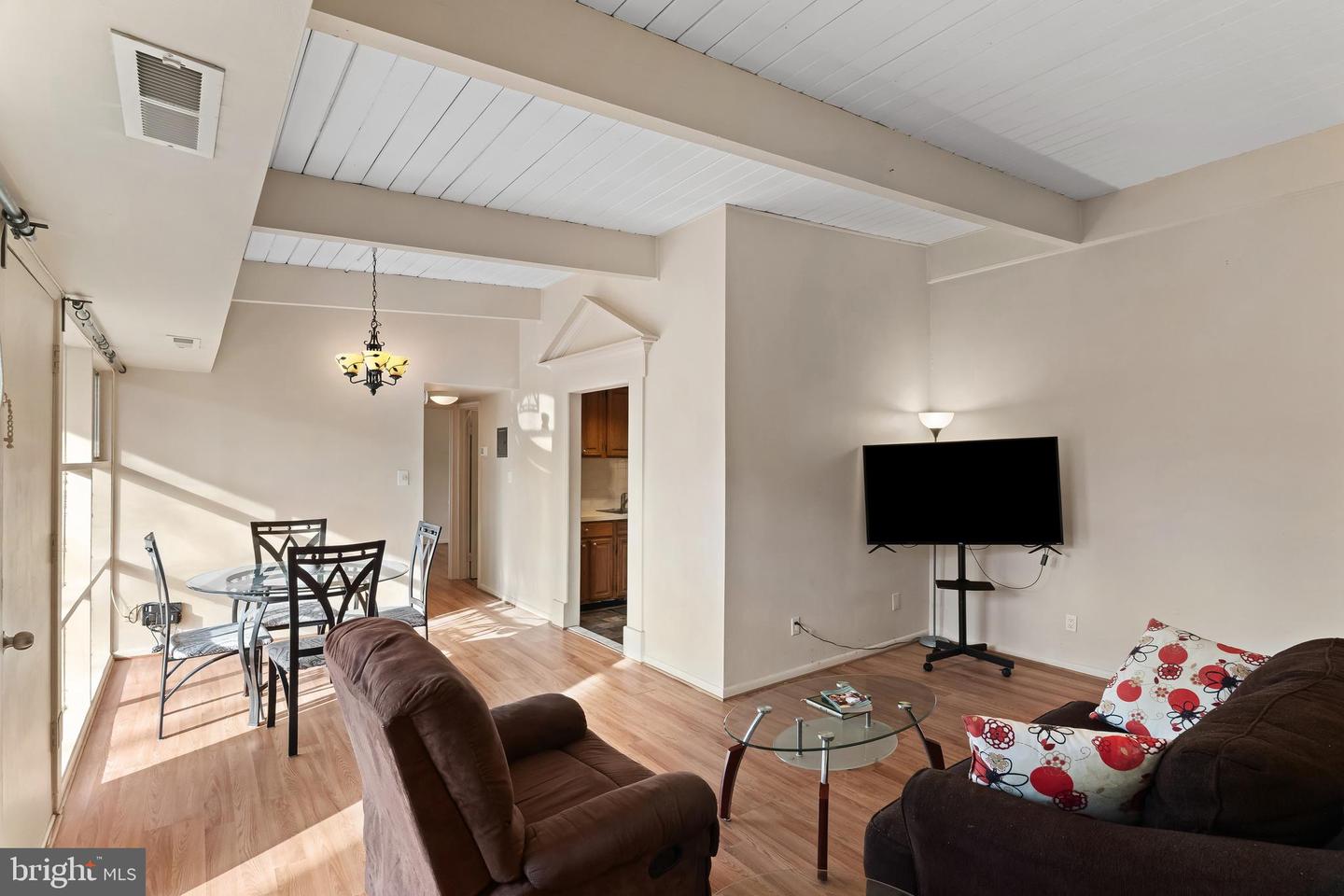 4221 AMERICANA DR #203, ANNANDALE, Virginia 22003, 2 Bedrooms Bedrooms, ,1 BathroomBathrooms,Residential,For sale,4221 AMERICANA DR #203,VAFX2285354 MLS # VAFX2285354 4221 AMERICANA DR #203, ANNANDALE, Virginia 22003, 2 Bedrooms Bedrooms, ,1 BathroomBathrooms,Residential,For sale,4221 AMERICANA DR #203,VAFX2285354 MLS # VAFX2285354