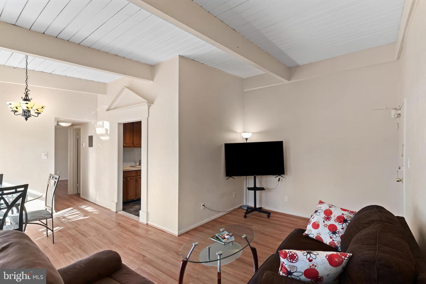 4221 AMERICANA DR #203, ANNANDALE, Virginia 22003, 2 Bedrooms Bedrooms, ,1 BathroomBathrooms,Residential,For sale,4221 AMERICANA DR #203,VAFX2285354 MLS # VAFX2285354 4221 AMERICANA DR #203, ANNANDALE, Virginia 22003, 2 Bedrooms Bedrooms, ,1 BathroomBathrooms,Residential,For sale,4221 AMERICANA DR #203,VAFX2285354 MLS # VAFX2285354