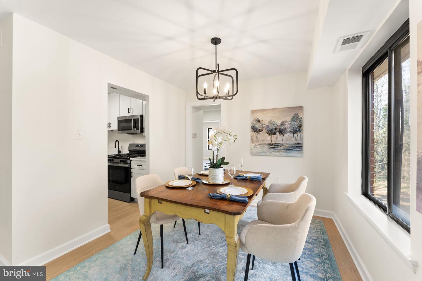 125-L CLUBHOUSE DR SW #L-9, LEESBURG, Virginia 20175, 2 Bedrooms Bedrooms, ,1 BathroomBathrooms,Residential,For sale,125-L CLUBHOUSE DR SW #L-9,VALO2113820 MLS # VALO2113820