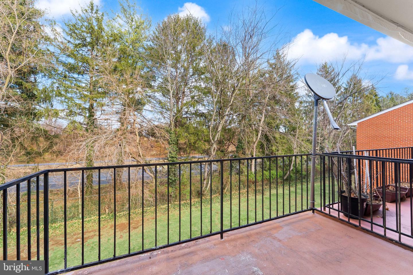 125-L CLUBHOUSE DR SW #L-9, LEESBURG, Virginia 20175, 2 Bedrooms Bedrooms, ,1 BathroomBathrooms,Residential,For sale,125-L CLUBHOUSE DR SW #L-9,VALO2113820 MLS # VALO2113820