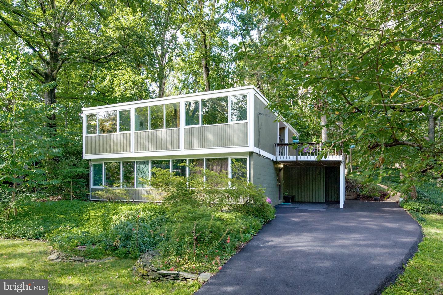 2205 PAUL SPRING RD, ALEXANDRIA, Virginia 22307, 3 Bedrooms Bedrooms, ,2 BathroomsBathrooms,Residential,For sale,2205 PAUL SPRING RD,VAFX2285402 MLS # VAFX2285402