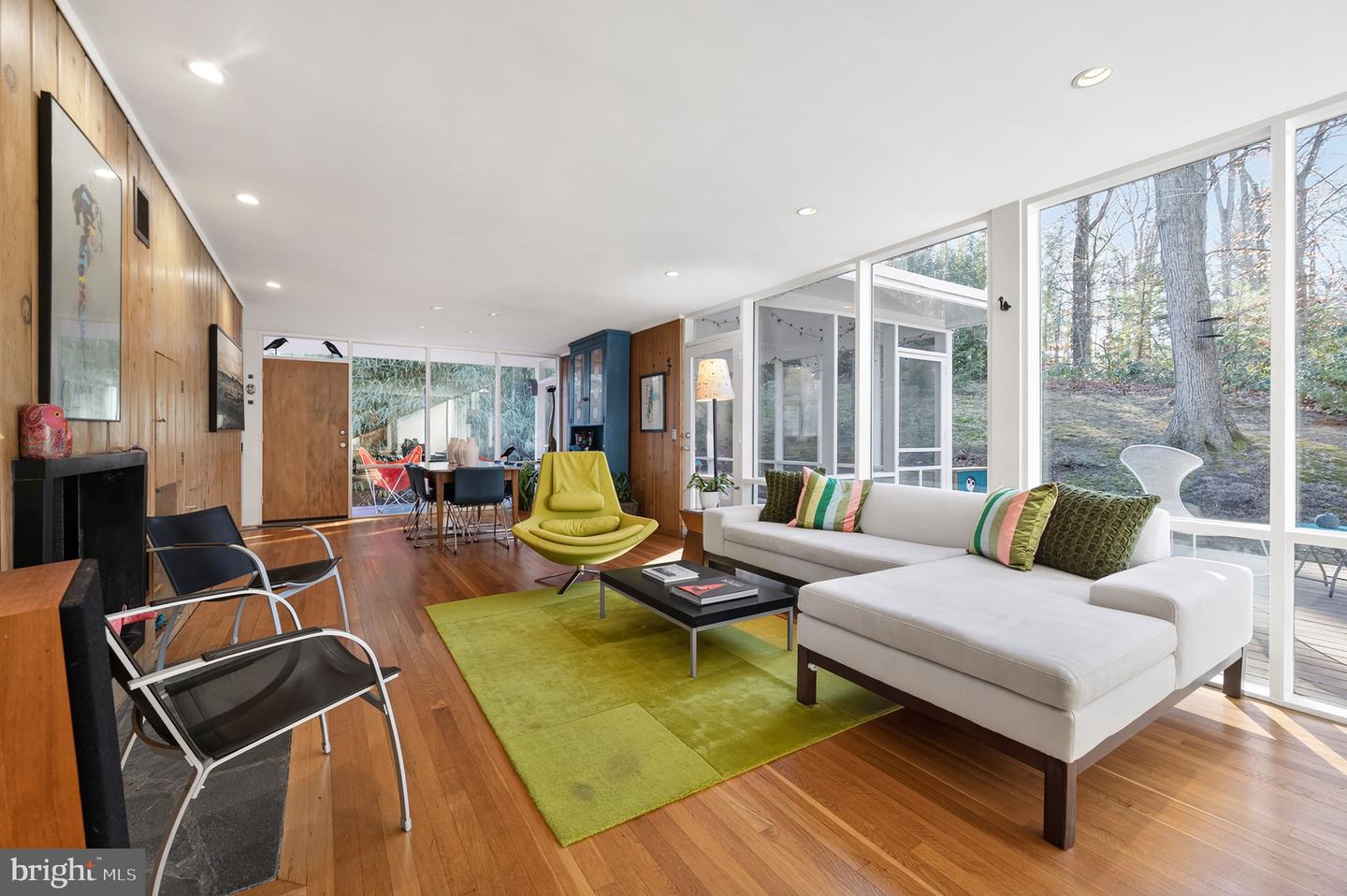 2205 PAUL SPRING RD, ALEXANDRIA, Virginia 22307, 3 Bedrooms Bedrooms, ,2 BathroomsBathrooms,Residential,For sale,2205 PAUL SPRING RD,VAFX2285402 MLS # VAFX2285402