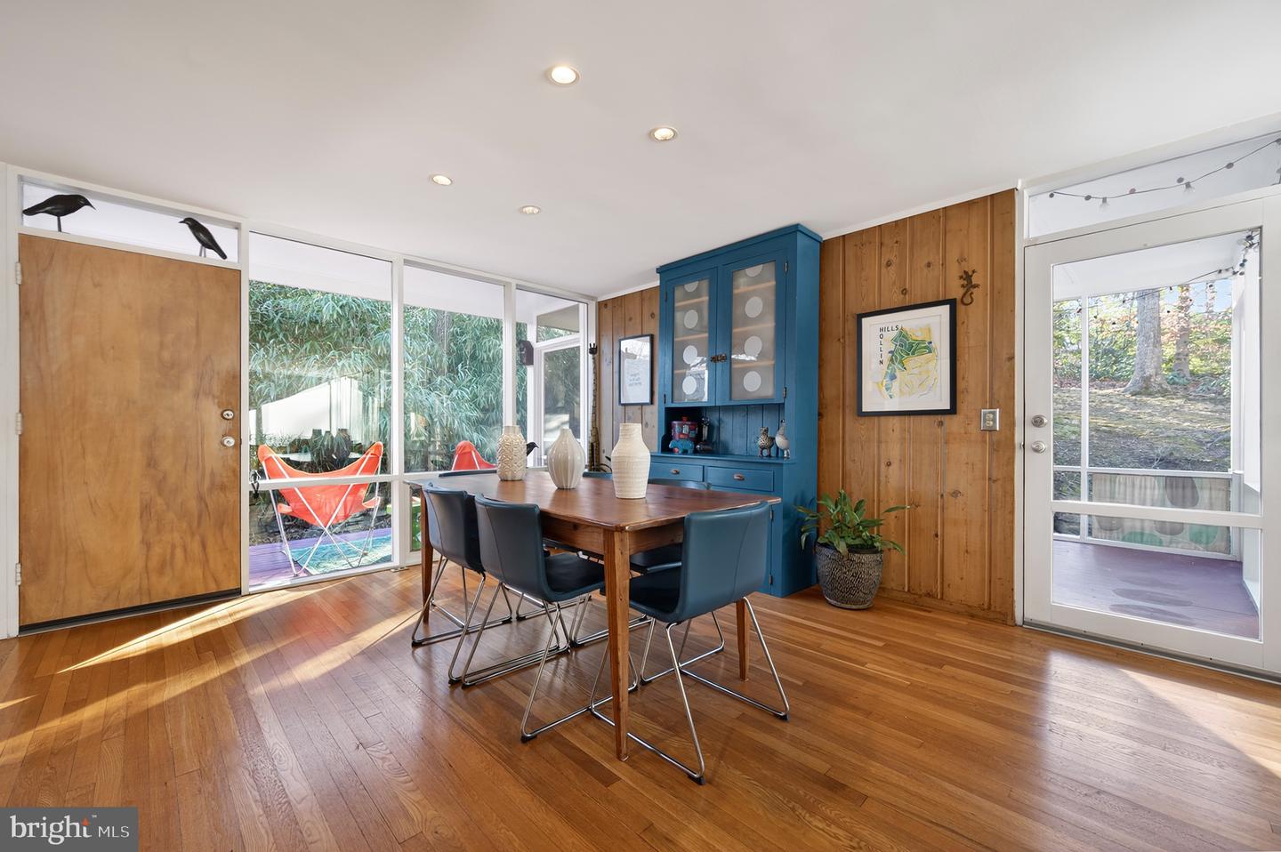 2205 PAUL SPRING RD, ALEXANDRIA, Virginia 22307, 3 Bedrooms Bedrooms, ,2 BathroomsBathrooms,Residential,For sale,2205 PAUL SPRING RD,VAFX2285402 MLS # VAFX2285402