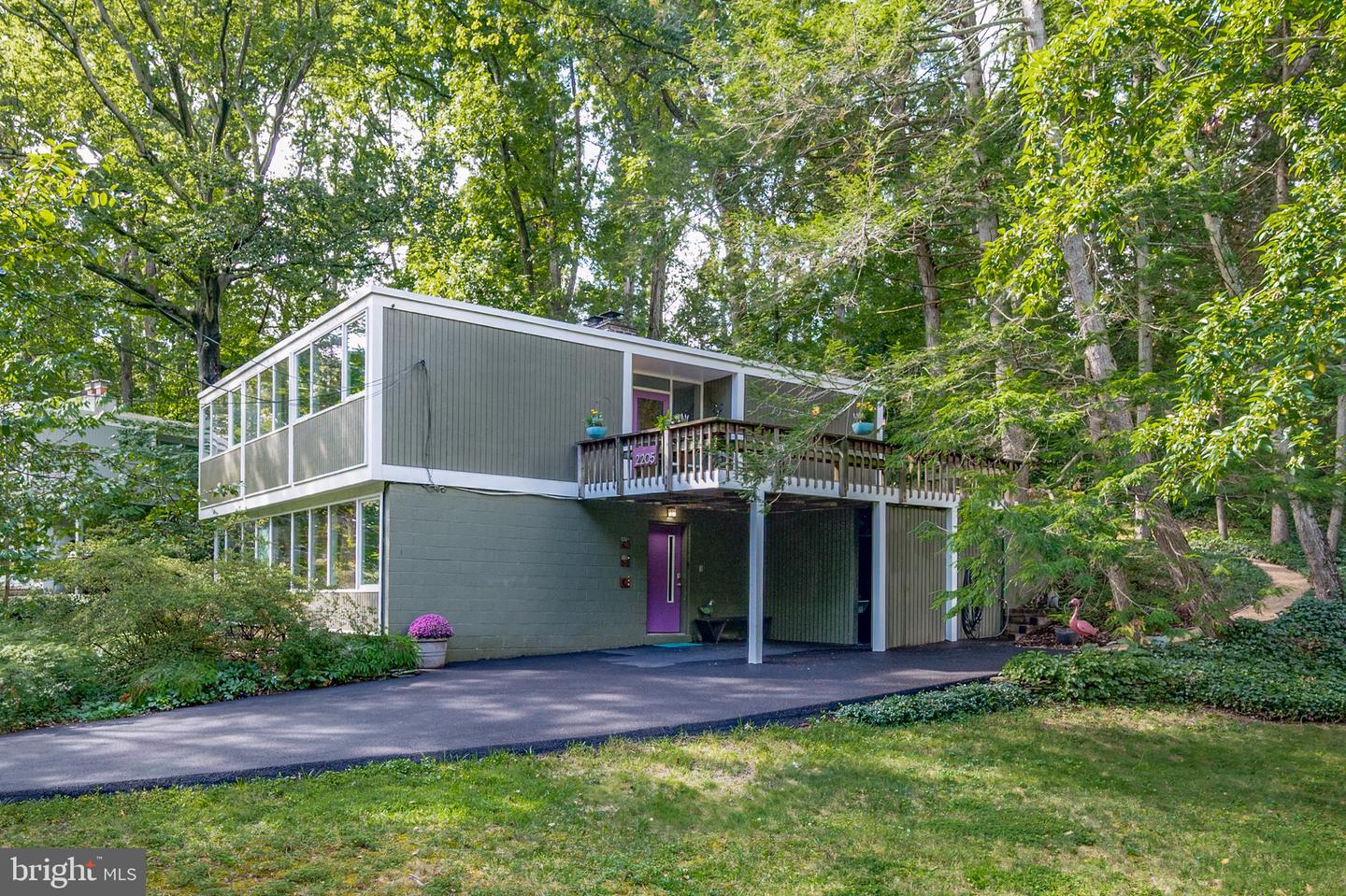 2205 PAUL SPRING RD, ALEXANDRIA, Virginia 22307, 3 Bedrooms Bedrooms, ,2 BathroomsBathrooms,Residential,For sale,2205 PAUL SPRING RD,VAFX2285402 MLS # VAFX2285402